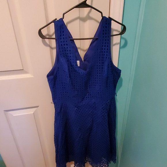 Donna Morgan Dresses & Skirts - Donna Morgan dress size 12